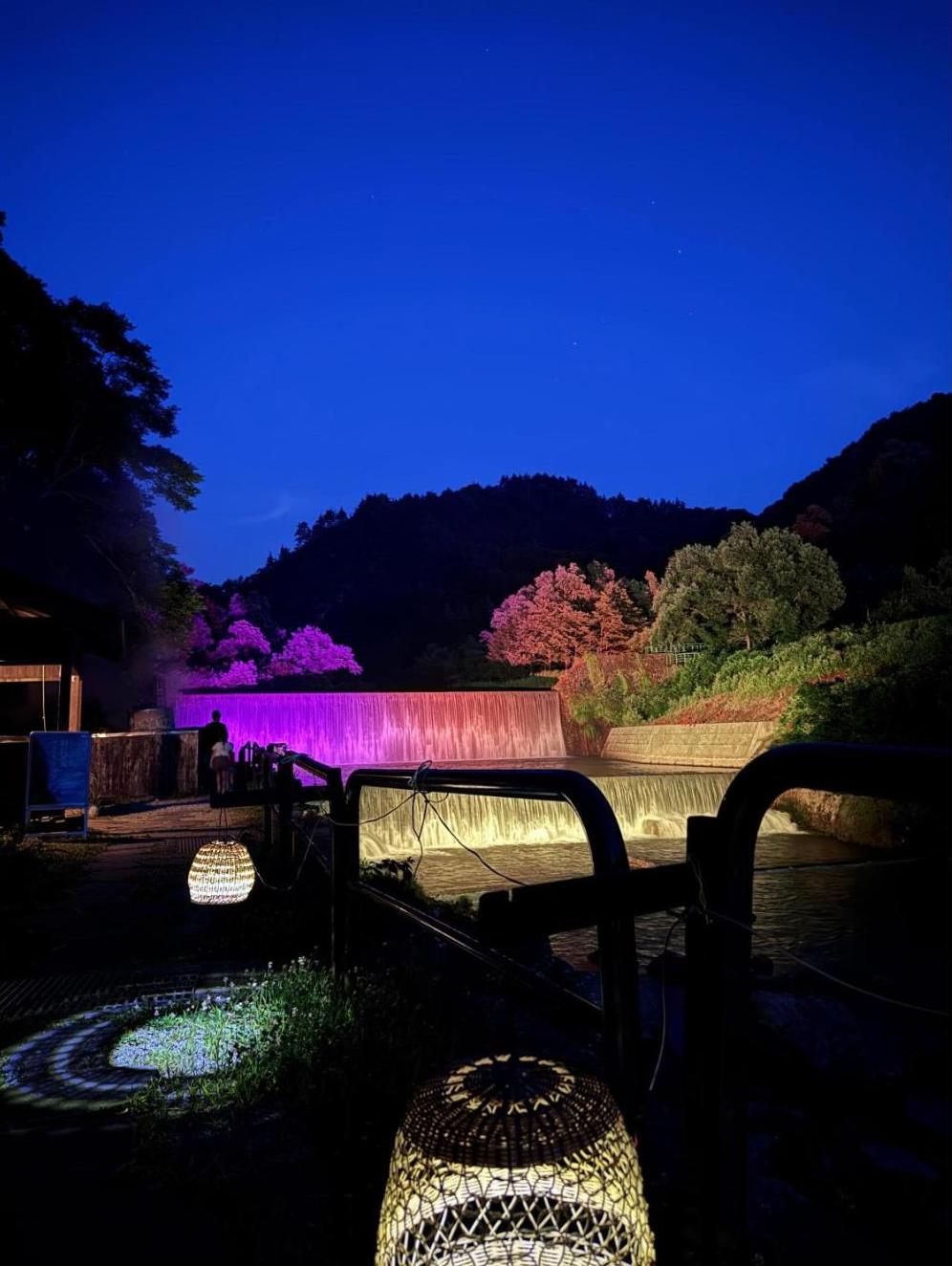 カラフルな肘折ダム